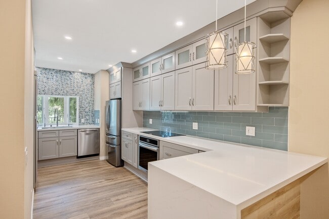 Building Photo - 5530 Spanish Oak Ln