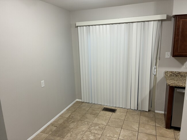 Comedor - 6495 Happy Canyon Rd