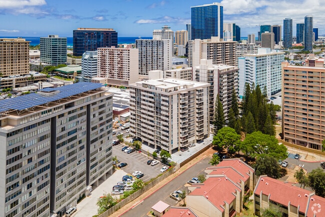 Kapiolani Townhomes