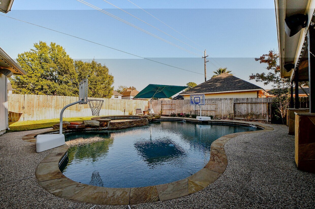 Foto del edificio - 20310 Silverwood Trail