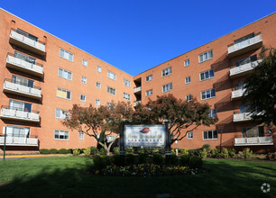 New Brookside Apartments photo'