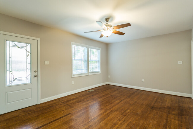 Building Photo - 106 Legion Rd Ext
