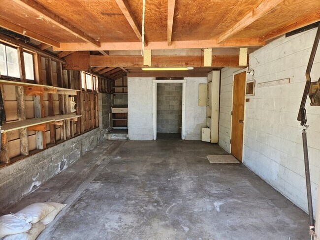 Foto del edificio - Charming 2-bedroom 1-bathroom duplex in Ca...