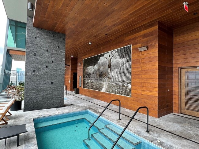 Foto del edificio - 1451 Brickell Ave