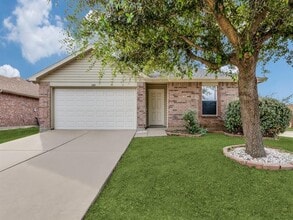 Building Photo - 1400 Royal Meadows Tr