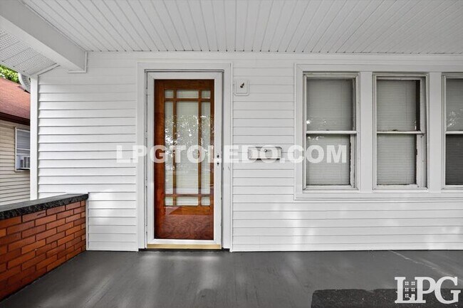 Foto del edificio - 4140 Caroline Ave