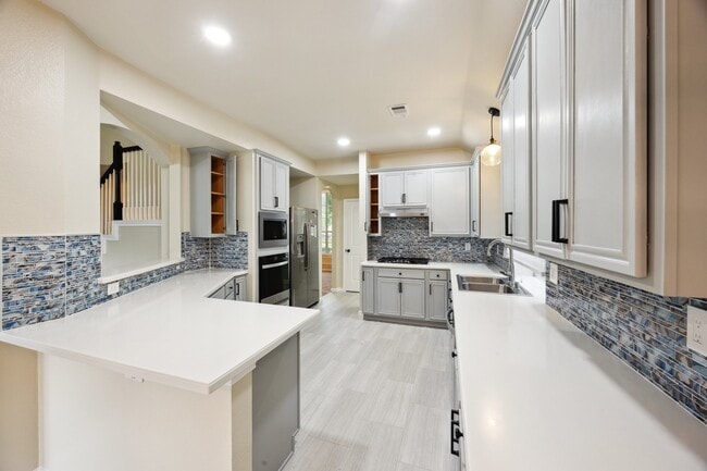 Building Photo - 3506 Brookside Dr