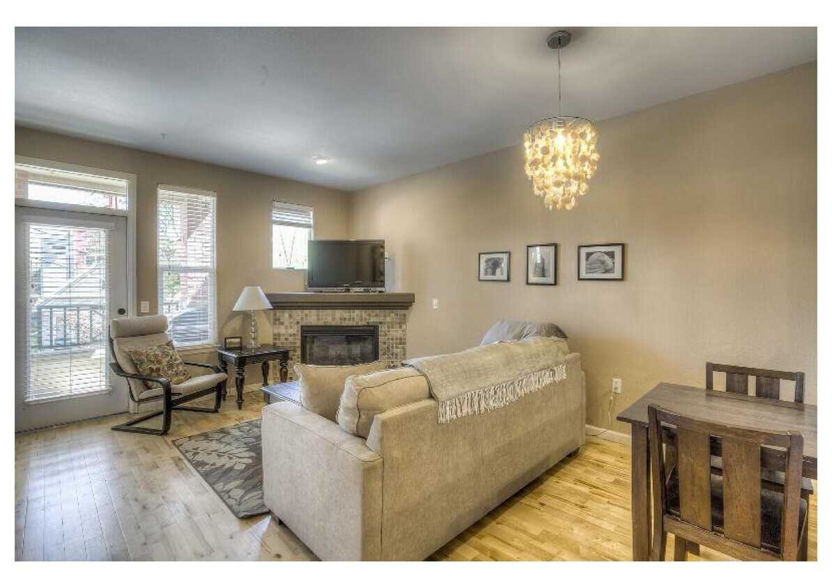 Foto principal - 1747 N Pearl St