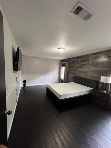 Foto del edificio - 425 Marlin Ln