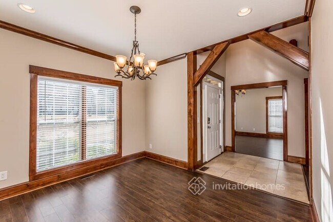 Building Photo - 6223 Spring Lake Dr