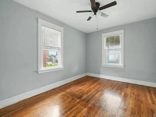 Foto del edificio - Charming 2BR House in Saint Louis