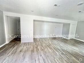 Building Photo - 317-321 N Washington St