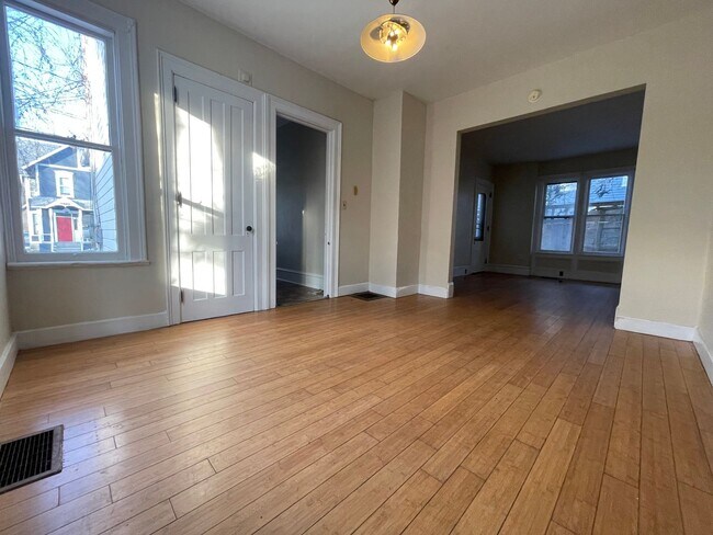 Foto del edificio - Student Housing 55 Lincoln Ave