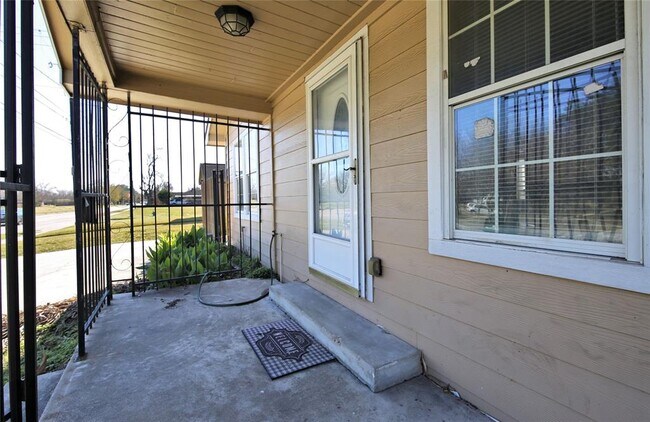 Foto del edificio - 7828 Scott St