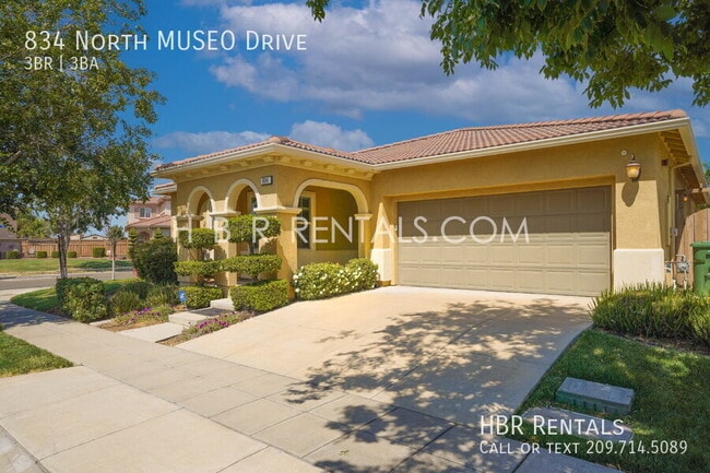 Building Photo - 834 N MUSEO Dr