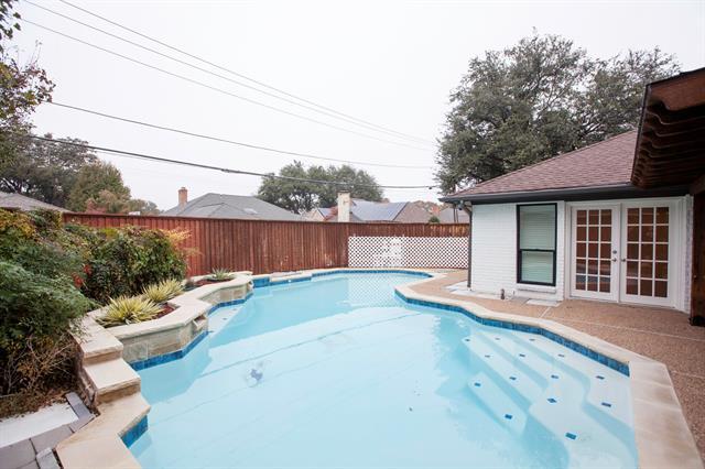 Foto del edificio - 16114 Shadybank Dr