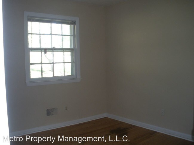 Building Photo - 3 br, 1.5 bath House - 1344 Marlborough Road