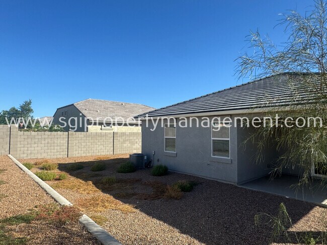 Foto del edificio - 3469 N Montoya Ln