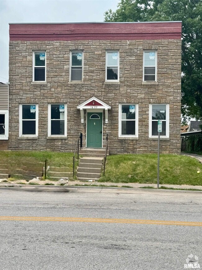 Building Photo - 1622 Washington St