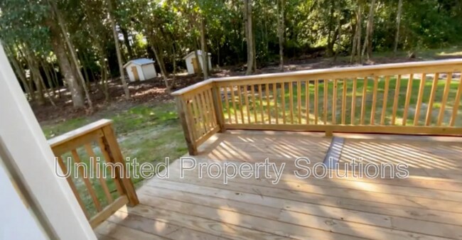 Foto del edificio - 70 Arlene Dr