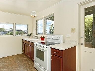 Foto del edificio - 1823 Bertram St