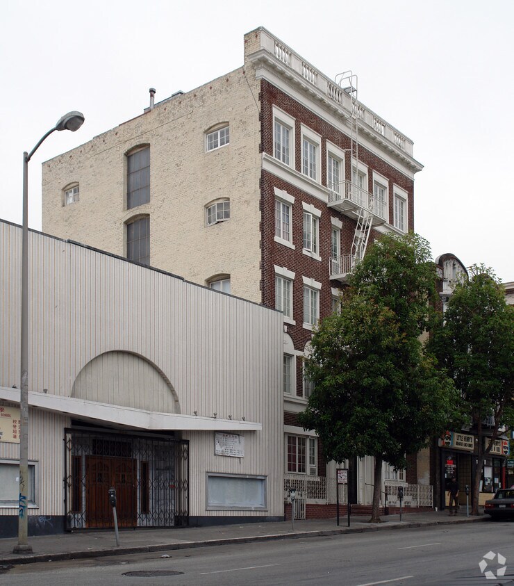 945 Larkin St - Randolph Apartments