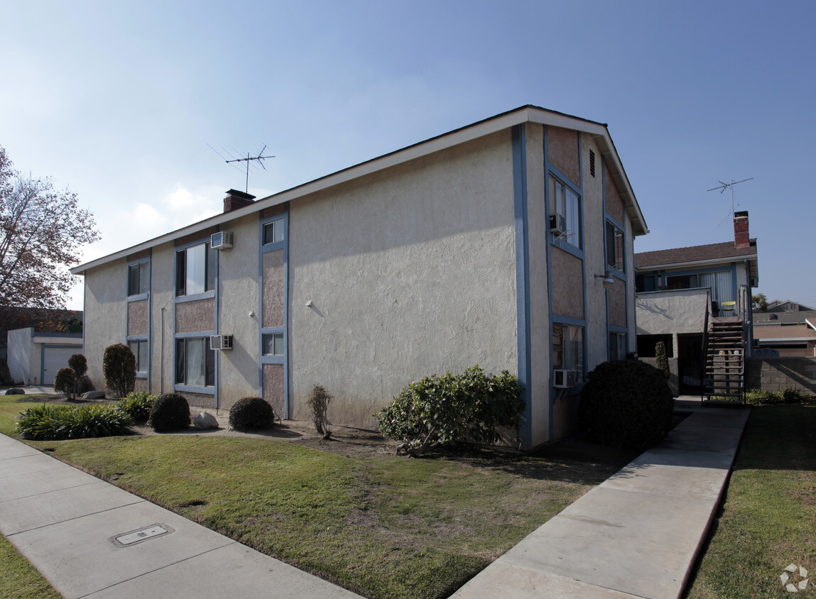Primary Photo - 12571 Adelle St