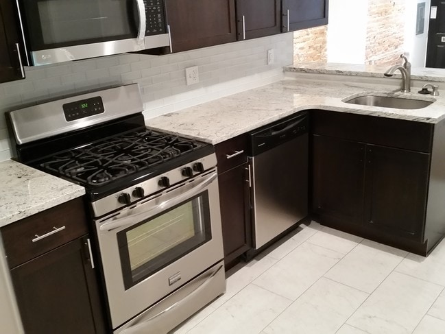 Kitchen - 816 S 5th St