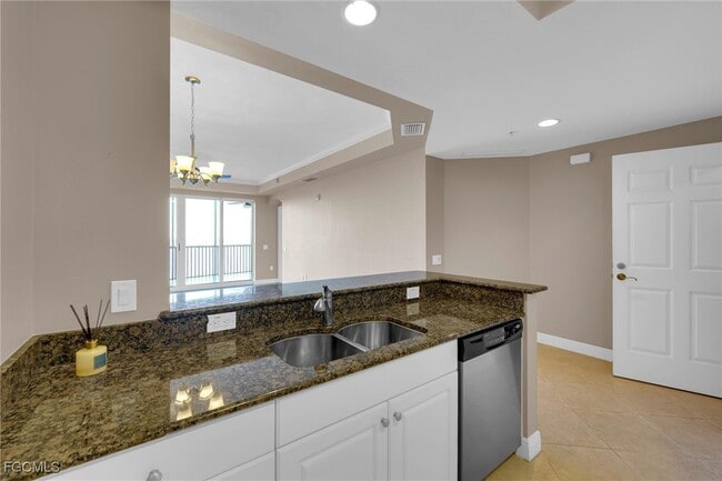 Building Photo - 2745 First St