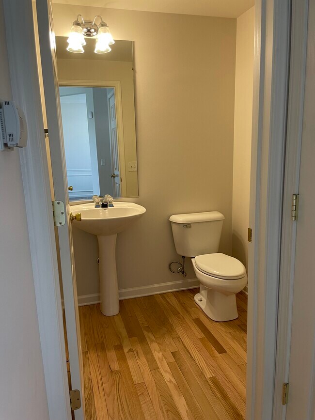 Building Photo - 4270 Sonata Dr