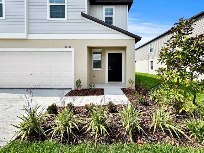 Foto del edificio - 17570 Shirewood Wy