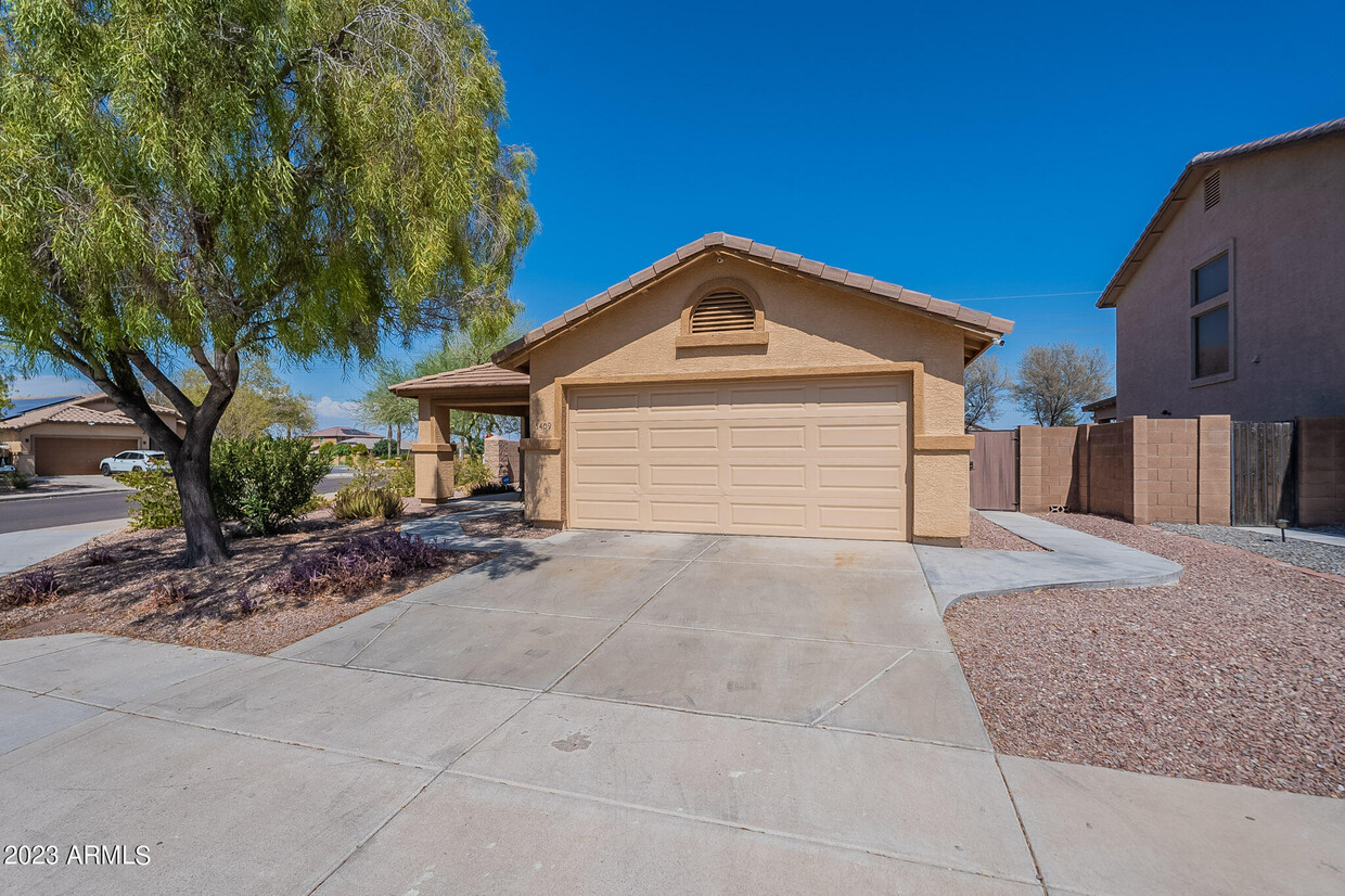 Primary Photo - 5409 S 15th Way