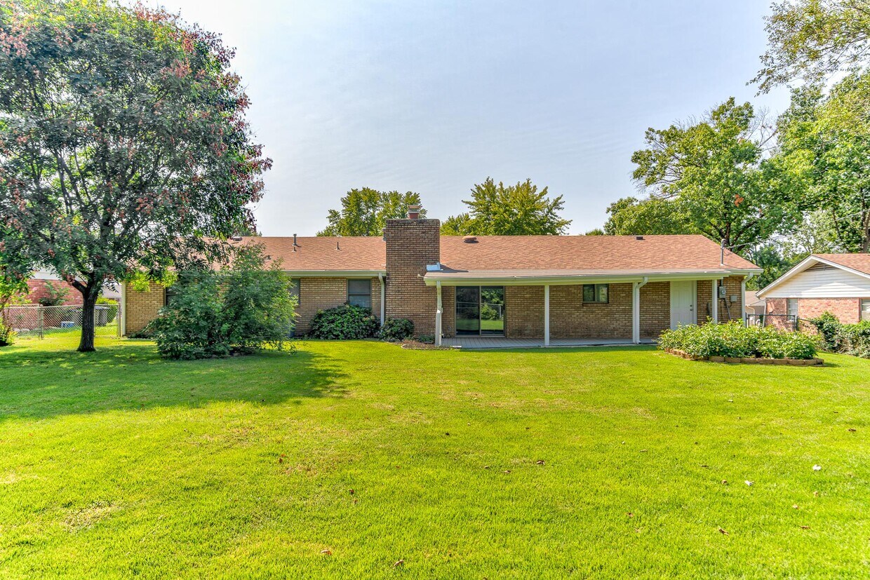 3704 Velma Dr, Bartlesville, OK 74006 House Rental in Bartlesville