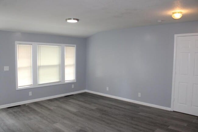 Building Photo - 7708 E 112th Terrace
