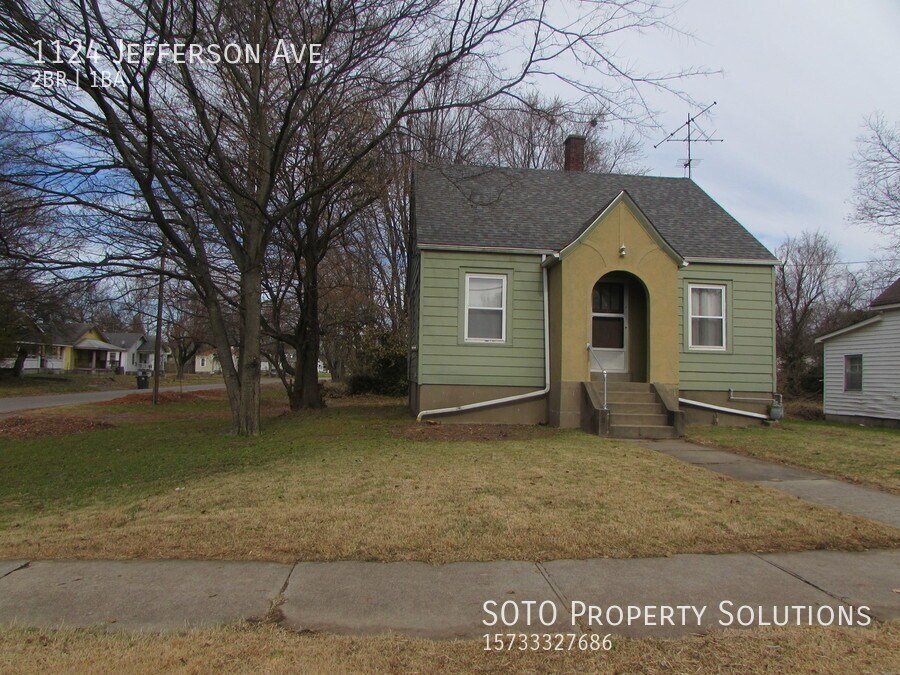 Foto principal - 2BD/1BA House Less than 1/2 Mile from Jeff...