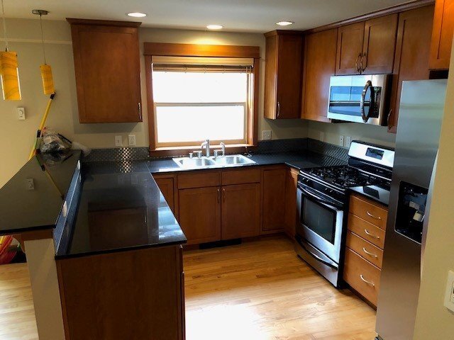 Building Photo - MOVE IN SPECIAL!!! 1/2 MONTHS FREE RENT!! ...