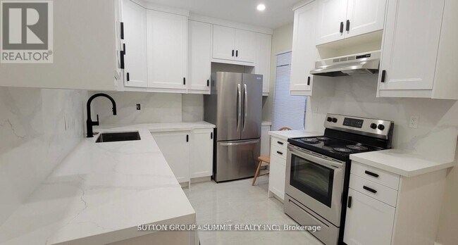 Photo du bâtiment - 157 Vaughan Rd