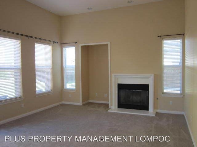 Building Photo - 4 br, 4 bath House - 628 Celestial Way