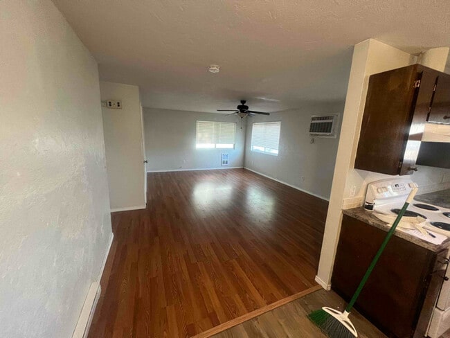 Foto del edificio - 618 Berkshire St