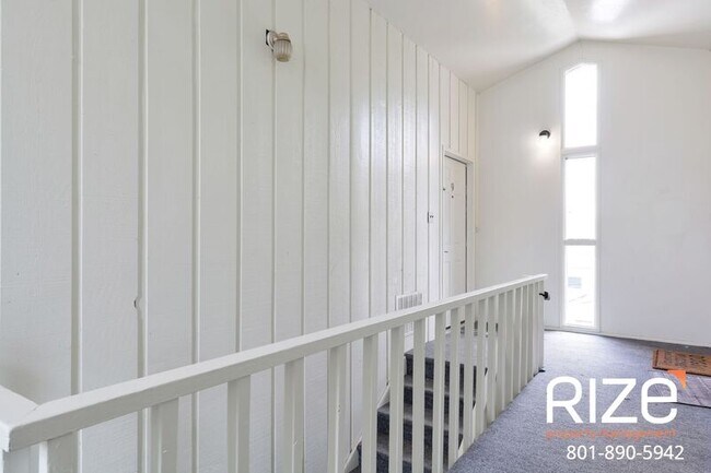 Building Photo - 7140 2200 W