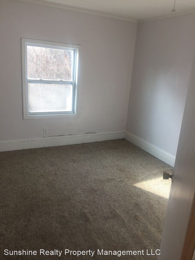 Foto del edificio - 2 br, 1 bath House - 16 Circle Dr