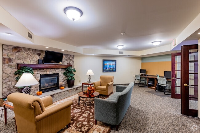 Descansa - The Village East Apartments
