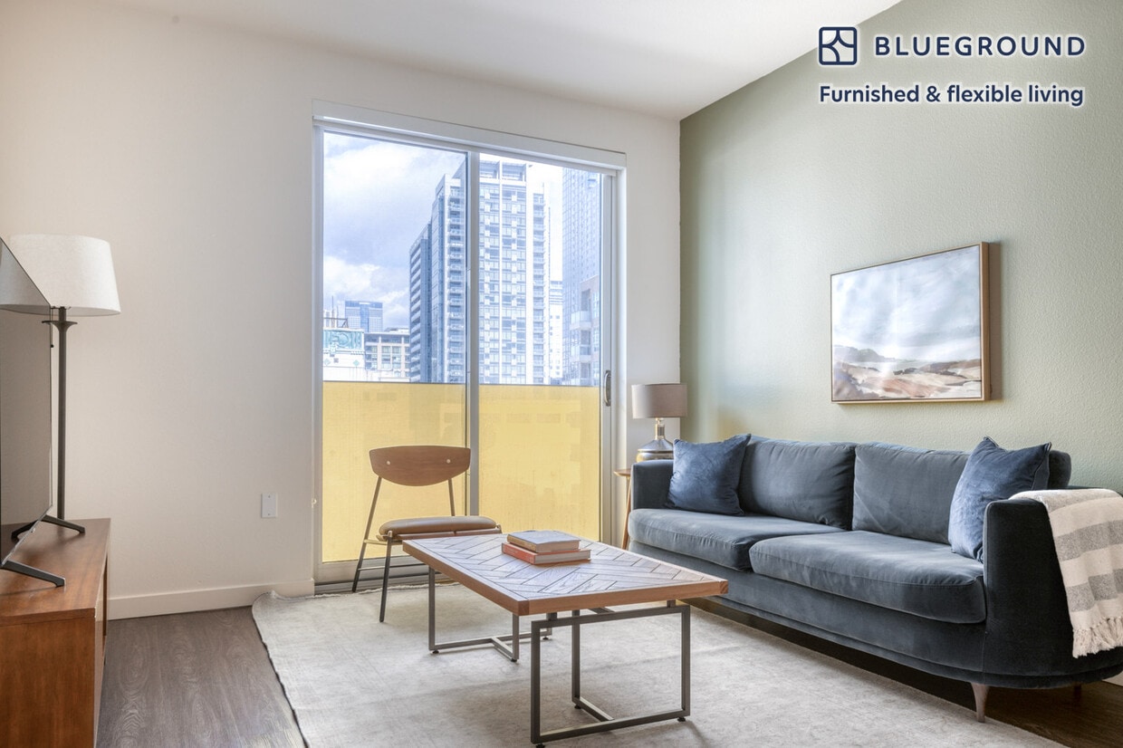 424 W Pico Blvd Unit FL4ID1012, Los Angeles, CA 90015 Room for Rent