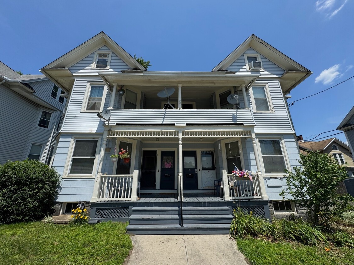 Primary Photo - 17 Hillside Ave