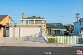 Building Photo - 15616 Rosehaven Ln