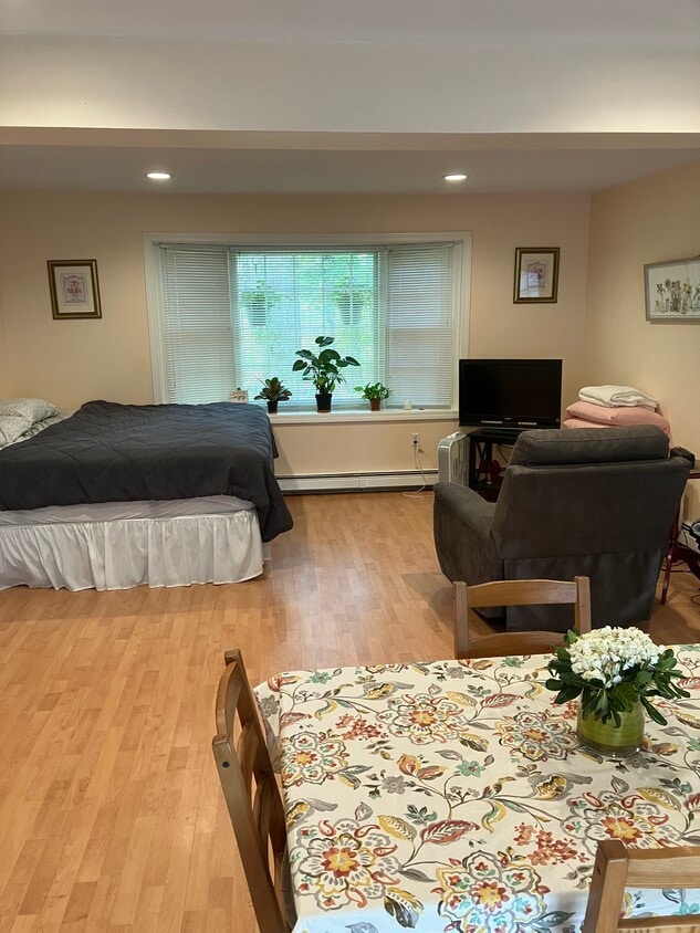 Primary Photo - 50 Pleasant St