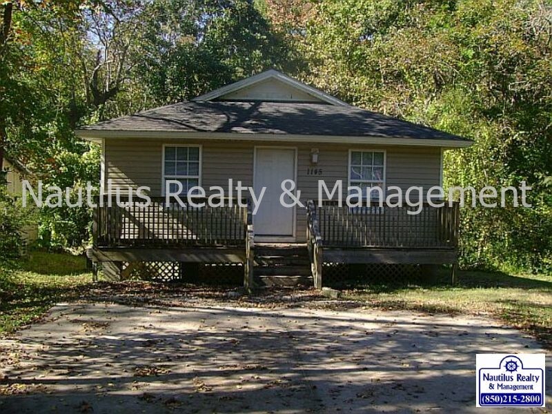 Foto principal - 1145 N Harris Ave