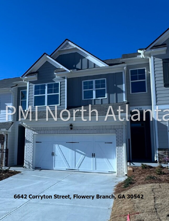 Foto principal - Brand New Flowery Branch Townhome