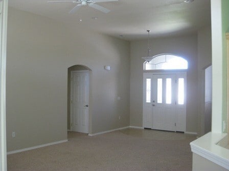 Building Photo - Beautiful West Richland Home with RV Parking!