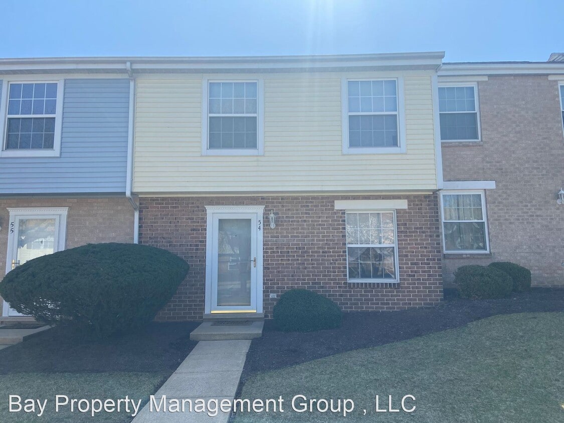 Primary Photo - 2 br, 1.5 bath House - 54 Lexton Dr